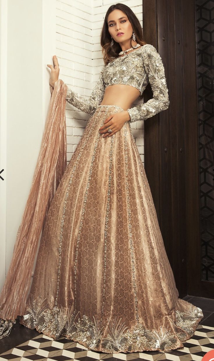 Lehenga For Brides Sister, Lehenga For Bride's Sister, Indian Inspired Fashion, Bride's Sister, Bridal Suits Punjabi, Wedding Outfits Indian, Brides Sister, Ethnic Wear Indian, Pakistani Wedding Outfits