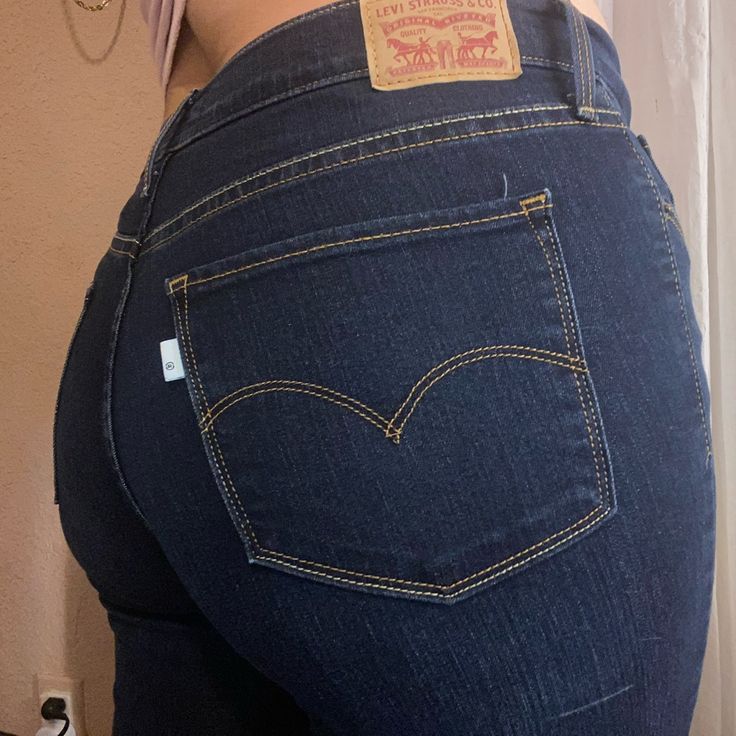 Levi’s Skinny Jeans Never Worn Women Jeans Outfits Casual, Women Jeans Outfits, Hollister Clothes, Billionaires Club, Jeans Outfit Women, Western Style Outfits, Jeans Outfit Casual, Jeans Outfits, Levi Jeans Women