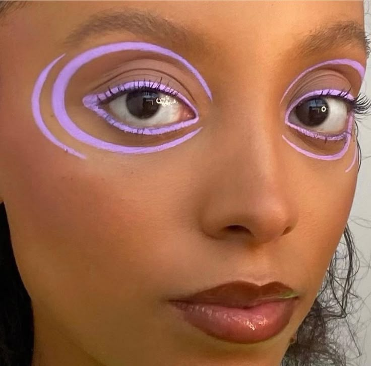 Artsy Makeup, Edit On Instagram, Face Art Makeup, Purple Makeup, Cool Makeup Looks, Ethereal Makeup, Unique Makeup, Creative Makeup Looks, Fantasy Makeup