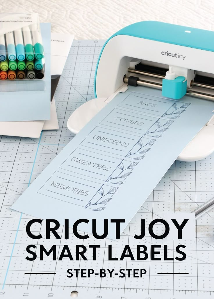 the cricut joy smart labels are being used to print and cut out paper