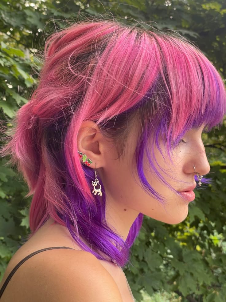 Hair Color Ideas Trending, Pink And Purple Hair, Purple Hair Color Ideas, Purple Hair Color, Dyed Hair Inspiration, Hair Inspiration Short, Hair Dye Ideas, Pretty Hair Color, Dye Colors