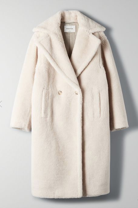 White Teddy Coat, Japan March, Fur Sweatshirt, Cream Coat, Teddy Fabric, Great Coat, Tumblr Outfits, Teddy Coat, White Coat