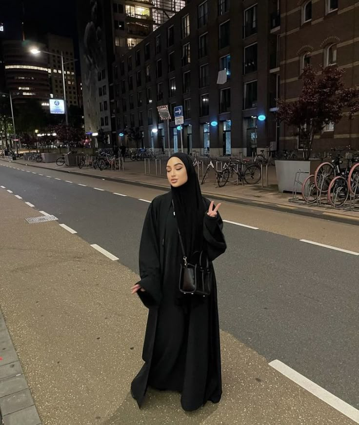 Modest Outfits Muslim, Hijabi Fits, Stile Hijab, Luxury Lifestyle Fashion, Modesty Outfits, Modest Fashion Hijab, Muslim Outfits Casual, Hijabi Fashion Casual, Aesthetic Grunge Outfit