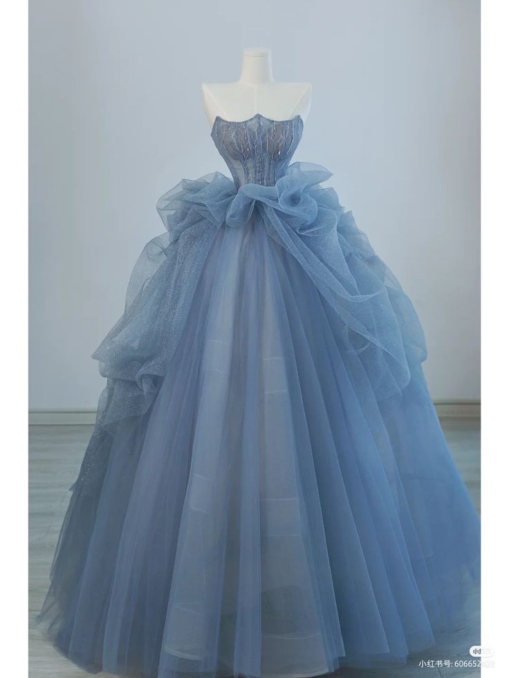 Quinceanera Themes Dresses, Elegant Gowns, Quinceanera Themes, Gowns Of Elegance, Fashion Icon, Maxi Dress Party, Dress Party, Blue Flower, Prom Gown