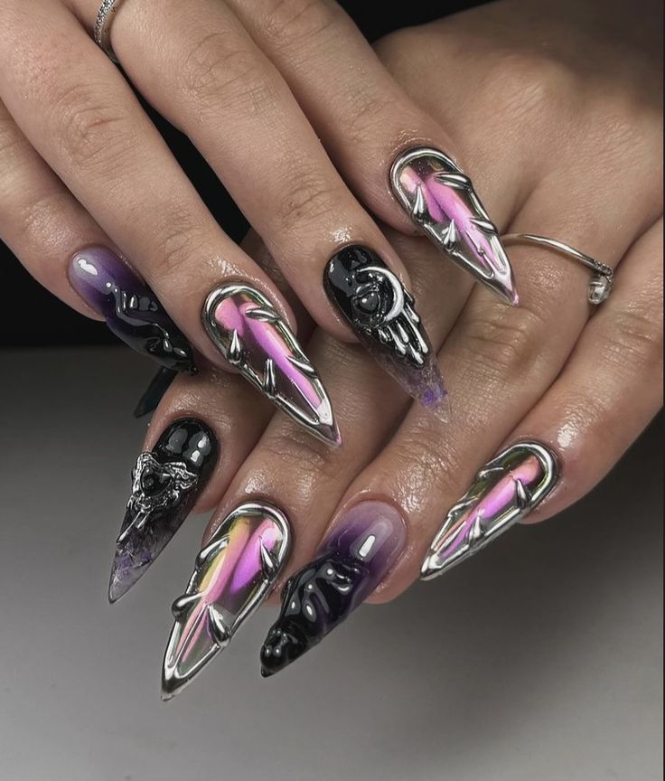 #cyborg #cyberpunk #nails #nailart #chrome #nailsoftheday #nail2inspire #nailsart #nailsofinstagram #naildesign #summernails Cyberpunk Nails, Crazy Nail Designs, Color For Nails, Punk Nails, Subtle Nails, Drip Nails, Goth Nails, Edgy Nails, Crazy Nails