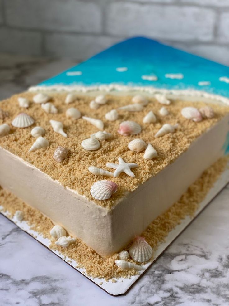 Chocolate Seashells, Vanilla Cake With Buttercream, Ocean Birthday Cakes, Summer Birthday Cake, Beach Birthday Cake, Pastel Rectangular, Cake With Buttercream Frosting, Beach Themed Cakes, Beach Cake