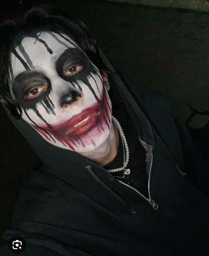 Clown Makeup Scary Men, Play Boy Carti Makeup Halloween, Carti Halloween Make-up, Playboi Carti Makeup Halloween, Playboi Carti Halloween Costume, Carti Clown Makeup, Playboi Carti Clown Makeup, Carti Makeup Halloween, Playboi Carti Halloween