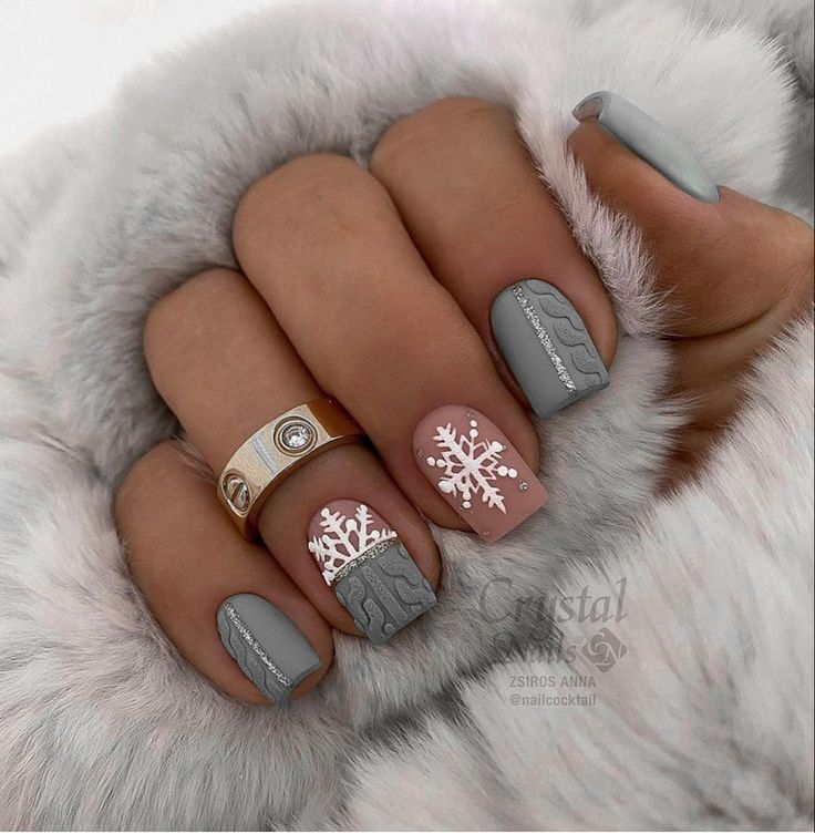 Christmas Sweater Nails, Plaid Nails, Sweater Nails, Winter Nail Designs, White Nail, Festival Nails, New Year's Nails, Xmas Nails, Christmas Nail Designs