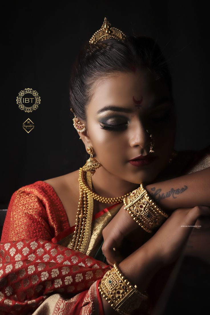 Maharashtrian  Bride | Indoor Shoot | Photography Maharashtrian Bride Photoshoot, Makeup Photoshoot Ideas Photo Shoots, Bride Indoor Photoshoot, Bride Poses Indoor, Bride Photoshoot Indoor, Indoor Model Shoot Poses, Saree Shoot Photography, Makeup Shoot Ideas Photoshoot, Makeup Poses