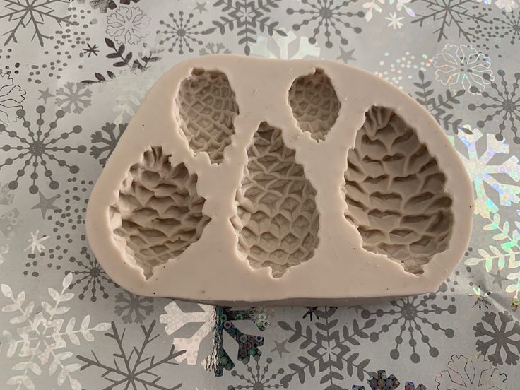 the mold is made to look like pine cones