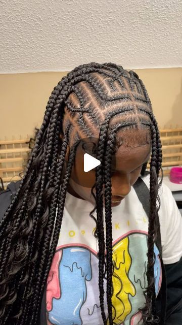 Back Of Fulani Braids, Easy Fulani Braids Hairstyles Designs, Hot Hair Styles Braids, Fulani Braids Styles, Fulani Braids Ponytail, Peekaboo Fulani Braids, Medium Fulani Braids, Hairstyles Black Girls Braids, Tribals With Knotless Braids