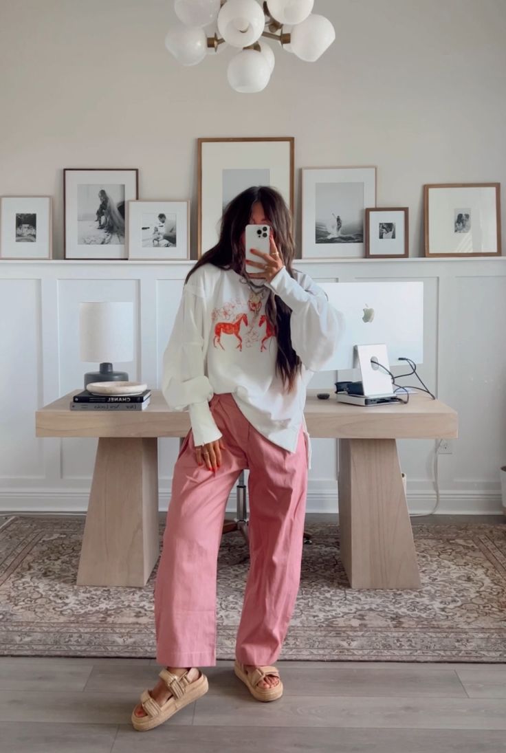 Ella Cobb's Amazon Page Ella Cobb, Freepeople Style, Thrift Inspo, Teaching Outfits, Mom Fashion, Casual Outfit Inspiration, Ootd Inspo, Free People Style, Closet Goals