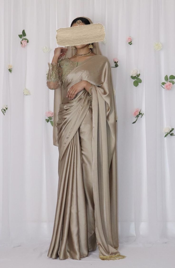 Dekha Dekhi Outfit, Modest Saree Look, Modest Saree Hijab, Hijabi Saree Style, Modest Lehenga, Modest Saree, Saree With Hijab, Eid Fits, Desi Clothing