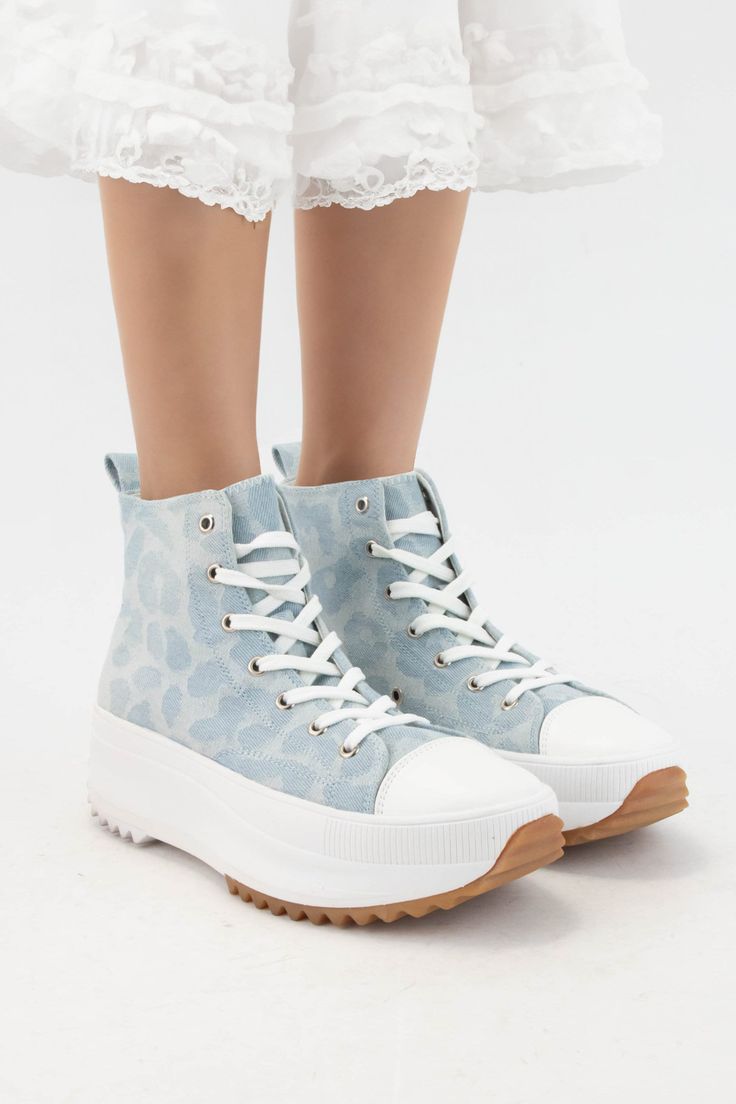 Level up your casual style with our Hattie sneakers. These high-top sneakers have a rounded toe and lace-up vamp. Pair these with your favorite pair of jeans. - High-top shoe, lace front - Two-tone - Canvas uppers Womens High Top Sneakers Outfit, Shoe Hacks, Back To School Shoes, Shoes Hack, Shoe Lace, School Shoes, Black Sneakers, Shoes Trainers, Converse Shoes