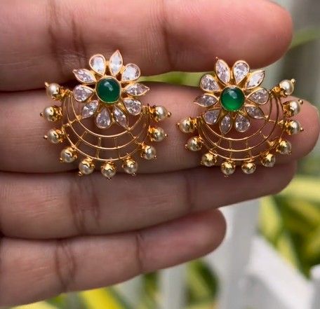 Jhumka Earrings Gold Indian, Ear Studs Indian Gold, Small Gold Earrings Indian, Earrings Gold Indian Simple, Ear Rings Gold Indian, Green Beads Indian Jewellery, Gold Studs Earrings Indian, Earrings Latest Designs, Dimond Earrings