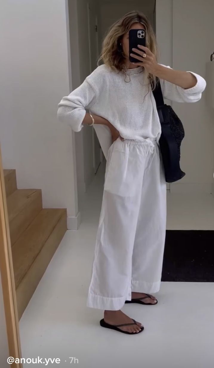 Aritzia Outfit, Effortless Pants, Linen Looks, Looks Summer, Mum Fashion, Pants Linen, Matilda Djerf, Style Chic, White Fashion