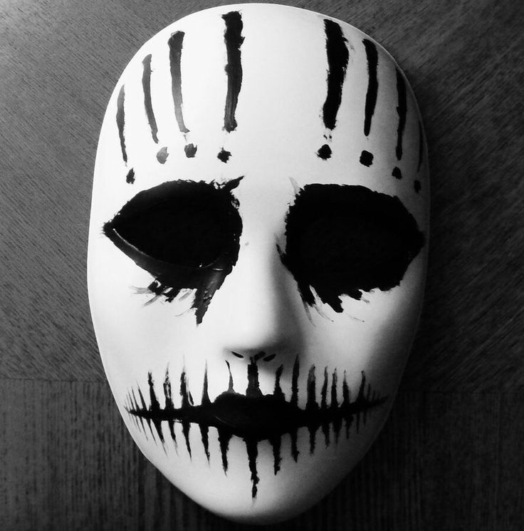 Horror Mask Aesthetic, Scary Clown Costume, Scary Halloween Masks, Creepy Masks, Mascaras Halloween, Mask Aesthetic, Mask Drawing, Clown Mask, Horror Masks