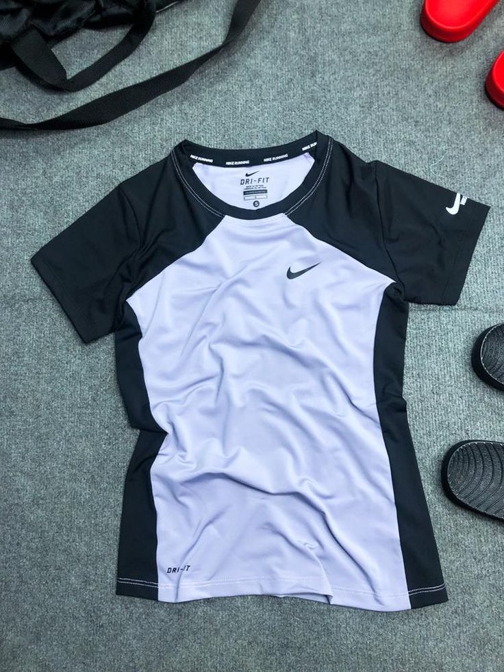 Track Outfits, Tshirt Nike, Zip Up Pullover, Nike Half Zip, Gymwear Outfits, Fitness Wear Outfits, Sport Shirts, Volleyball Outfits, Sportswear Fashion