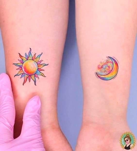 Sun And Moon Tattoos, Tattoo Sonne, Moon Sun Tattoo, Celestial Tattoo, Sun Tattoo Designs, Sun And Moon Tattoo, Rainbow Tattoos, Bestie Tattoo, Tattoos Mandala