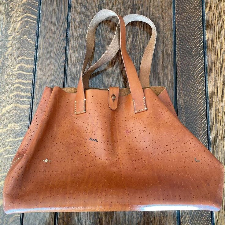 Rare HENRY CUIR SAKANA L tote bag Leather Brown W39cm h29cm g15cm | eBay Large Shoulder Bag With Handles For Errands, Large Brown Bag With Top Carry Handle, Large Satchel With Leather Handles For Shopping, Medium Shopping Bag With Top Carry Handle, Large Shoulder Bag With Top Carry Handle For Shopping, Brown Tote-shaped Bucket Bag For Daily Use, Brown Bucket Tote Bag For Daily Use, Brown Tote Bucket Bag For Daily Use, Large Bag With Leather Handles For Errands