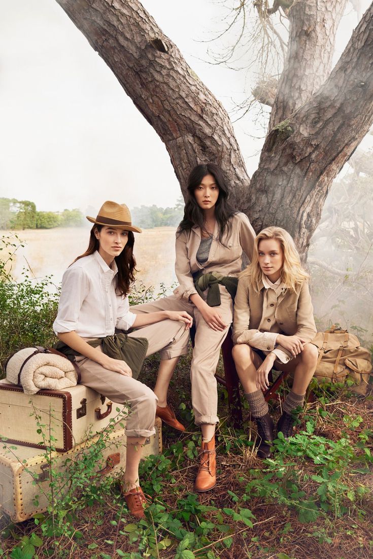 Safari Fashion Women, Safari Outfit Women, Moda Safari, Jungle Outfit, Safari Costume, Trekking Outfit, Safari Outfit, Safari Outfits, Safari Chic