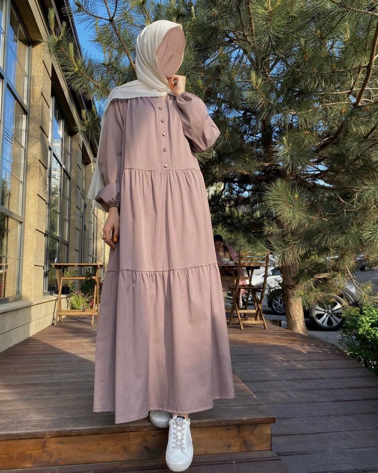 Moslem Fashion, Cute Formal Dresses, Simple Hijab, Street Hijab Fashion, Hijab Trends, Modest Fashion Hijab, Muslim Outfits Casual, Hijabi Fashion Casual, Mode Abaya