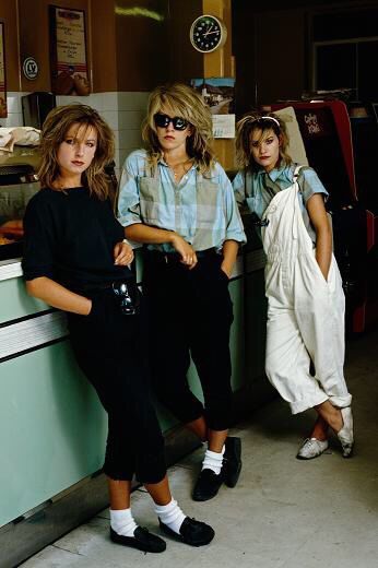 Boom. : Daily Boom 80's Throwback: Bananarama - 'Cruel Sum... Fashion 90s Style, Look 80s, Cooler Style, 80’s Fashion, Fashion 80s, Fashion 90s, 80s And 90s Fashion, Outfit Vintage, 80s Outfit