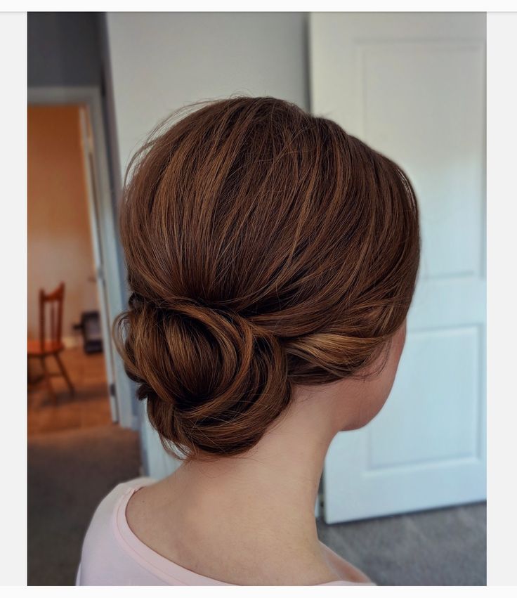 Simple, classic low bun by @sarahwhair (Instagram) #avedaibw Bridesmaid Hair Low Bun, Messy Bridal Hair, Low Bun Wedding Hair, Bridesmaid Hair Inspo, Wispy Hair, Wedding Hairstyles Bridesmaid, Low Bun Hairstyles, Bridesmaid Hair Updo, Wedding Hairstyles Bride