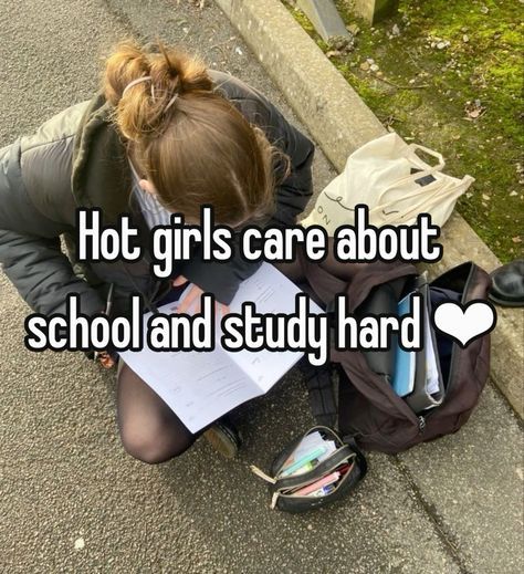 Straight A Motivation, Romantacing School, School Romanticizing, Romanizing School, Boarding School Life, Romanticize School, Romanticising School, Academic Aesthetic, Studera Motivation