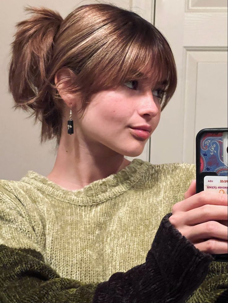 Bangs With Hair Tied Up, Medium Length Hair In Ponytail, Prom Hair Curtain Bangs, Curtain Bangs Tied Up, Haircut Inspo Bangs, Light Brown Hair Bangs, Medium Length Light Brown Hair, Light Curtain Bangs, Brown Hair With Curtain Bangs