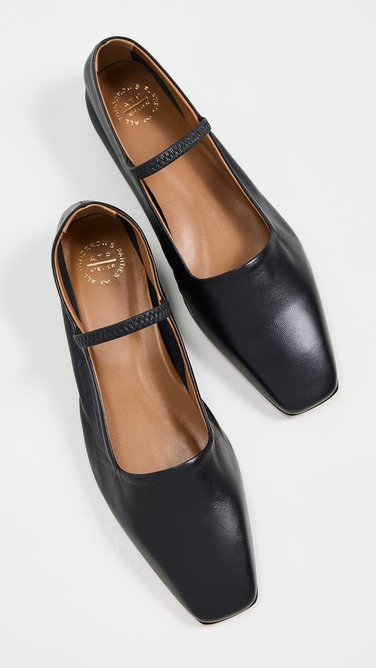 ATP Atelier Petina Flats | Shopbop Angelina Jolie Style, French Girl Chic, Atp Atelier, Expensive Shoes, Boat Neck Dress, Black Ballet Flats, Leather Ballet Flats, French Girl, Angelina Jolie