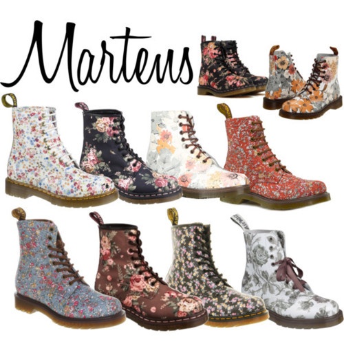 floral Doc Martens 90s Doc Martens, Floral Doc Martens, Botas Outfit, Boots With Flowers, Red Doc Martens, Low Heel Booties, Boots Low Heel, Doc Martens Outfit, Doc Martens Boots