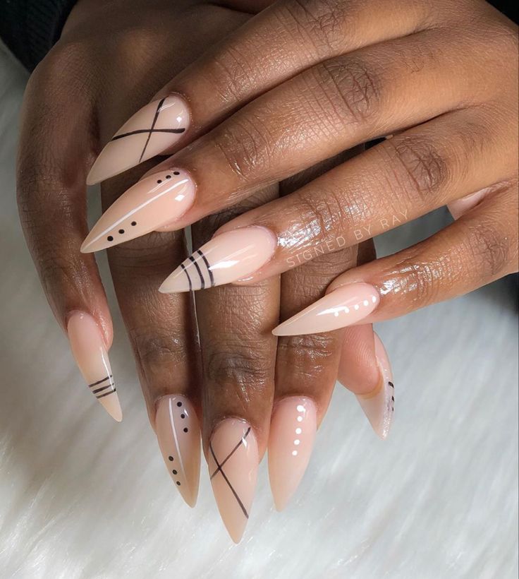 Almond Nails Designs Minimal, Line Nail Designs Almond, Beautiful Almond Nails Art Designs, Designs On Clear Nails, Edgy Nail Designs Simple, Parisian Style Nails, Nails Inspiration Nail Art, Black Elegant Nails Square, Long Almond Nails Designs Aesthetic