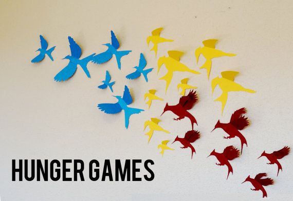 20 Hunger Games Mockingjay Bird 3D Wall Art and Decor by LeeShay Hunger Games Themed Bedroom, Hunger Games Bedroom Ideas, Hunger Games Classroom Decor, Hunger Games Party Decorations, Hunger Games Decorations, Mockingjay Bird, Game Bedroom Ideas, Hunger Games Crafts, Gaming Themed Bedroom