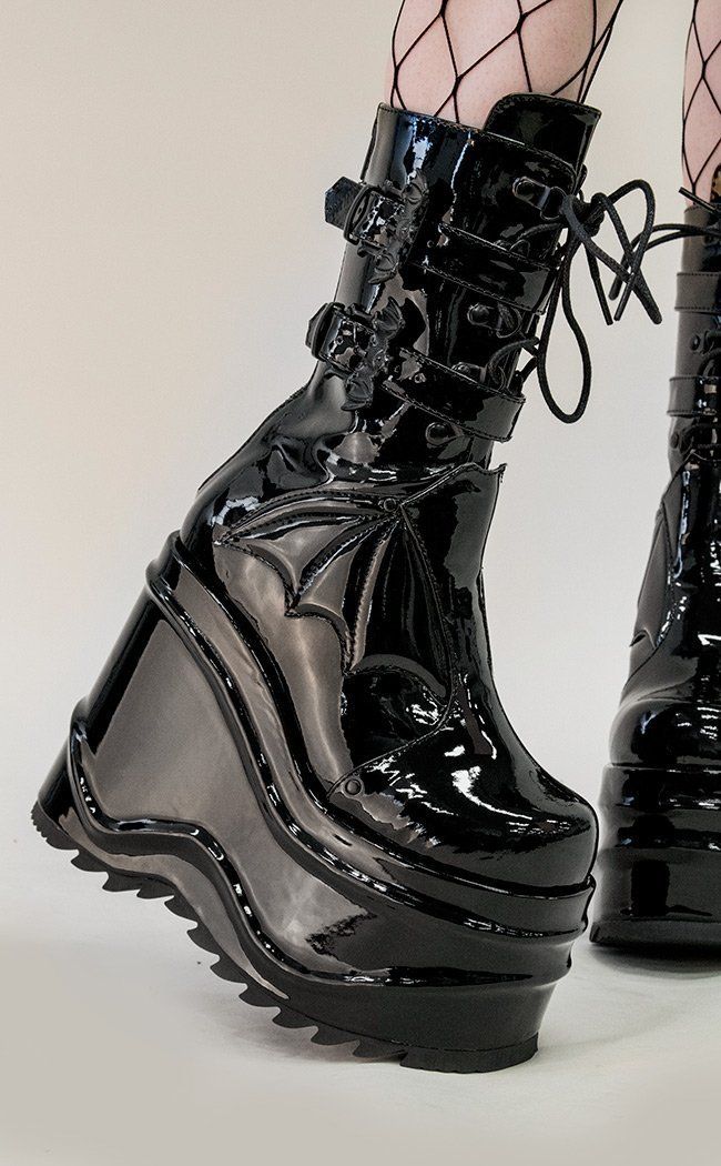 Platform Shoes Boots, Demonia Boots, Goth Shoes, Goth Boots, Demonia Shoes, Chic Outfit Ideas, Gothic Shoes, Black Platform Shoes, Outfit Ideas For Women