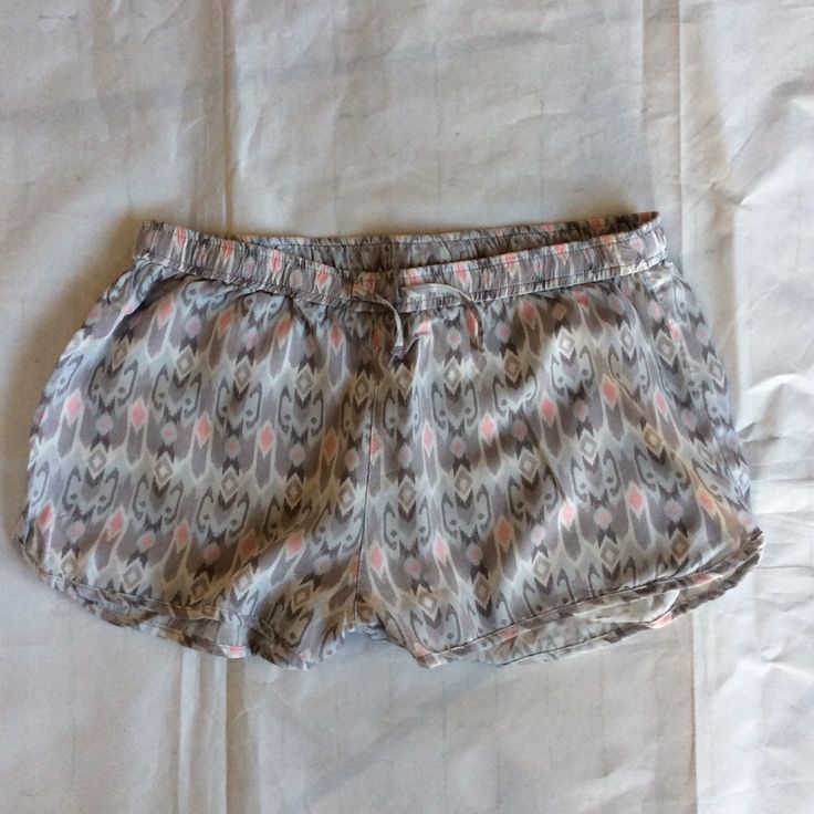 These Lightweight Beach Shorts Are Great For Tweenage Girls. Playful Pink Shorts With Pockets, Beachwear Shorts For Playwear In Spring, Spring Beachwear Shorts For Playwear, Beachwear Shorts For Spring, Beachwear Style Shorts For Spring Playwear, Pink Cotton Pajama Shorts For Playwear, H&m Summer Shorts, Summer Playwear Shorts, Cute Pajama Shorts With Elastic Waistband For Beach