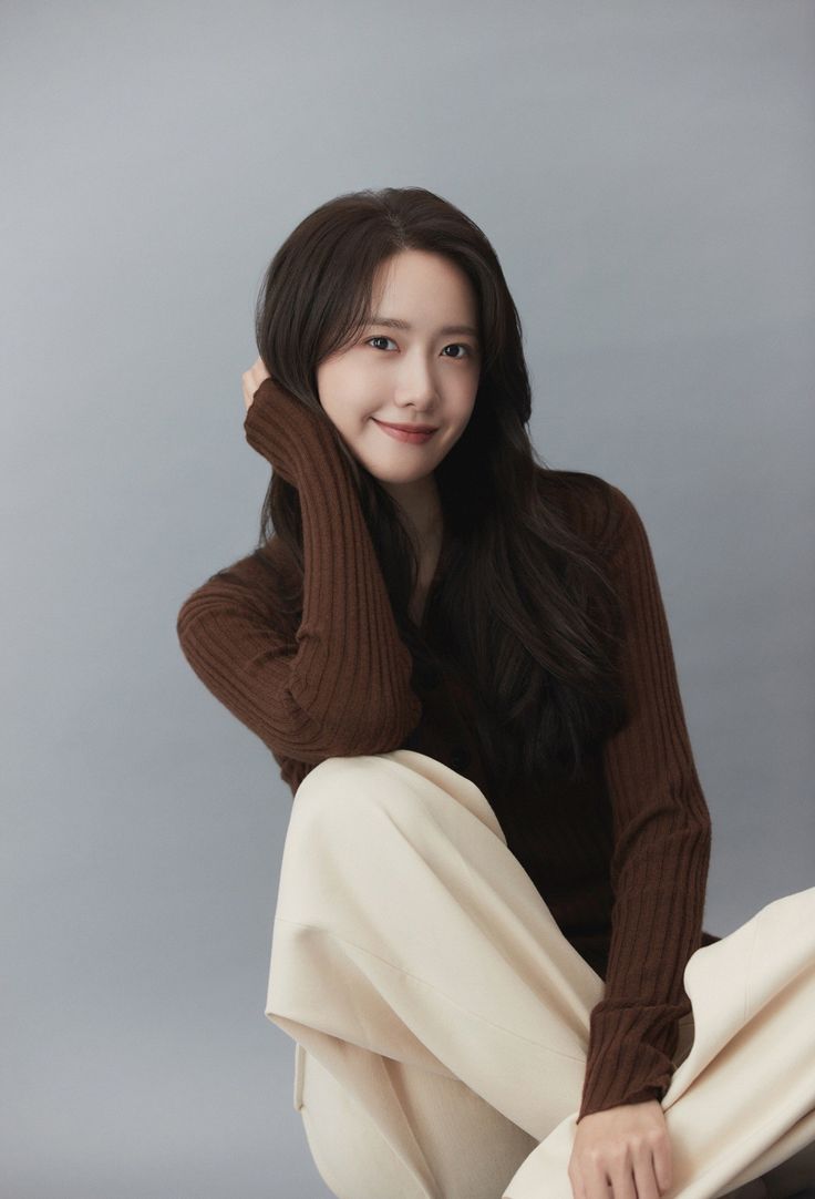 Korean Fashion Work, Im Yoona, Yoona Snsd, Kim Sang, Mommy Style, Korean Actresses, Korean Actress, Shoot Ideas, Girls Generation