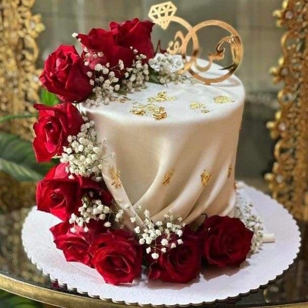 Pretty Cake Designs, 1st Anniversary Cake, Cake Receipe, Anniversary Cake Designs, Fancy Wedding Cakes, Cake Design Inspiration, Happy Anniversary Cakes, Wedding Cake Display, Beautiful Cake Designs