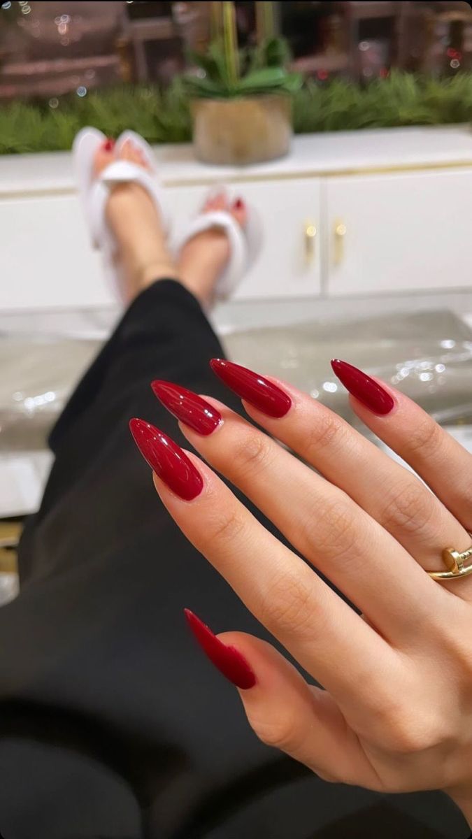 Kutek Disney, Red Acrylic Nails, Nagel Tips, Smink Inspiration, Makijaż Smokey Eye, Burgundy Nails, Red Nail, Xmas Nails, Manicure Y Pedicure