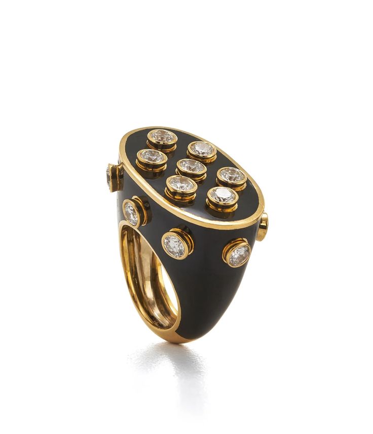 Official | David Webb New York | Stud Ring David Webb, Bold Jewelry, Enamel Ring, Crown Jewels, Ring Collections, Black Enamel, Gold Details, Gold Style, Brilliant Cut Diamond