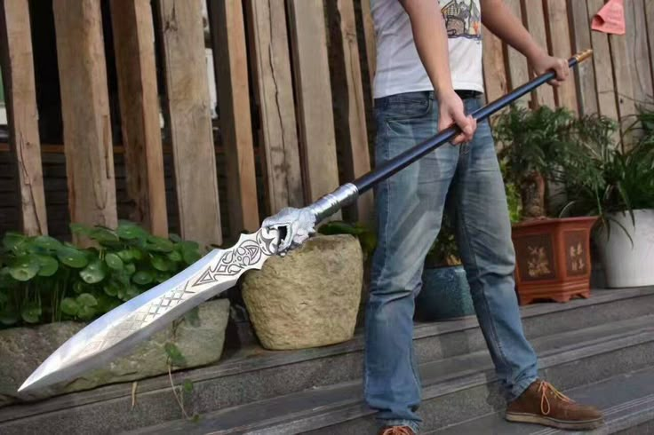 Dragon lance/China spear/High manganese steel Spearhead,Stainless steel rod,Length 86 inch Dragon Lance, Chinese Swords, Stainless Steel Rod, Cool Swords, Cool Knives, Steel Rod, 판타지 아트, Wood Stand, High Carbon Steel