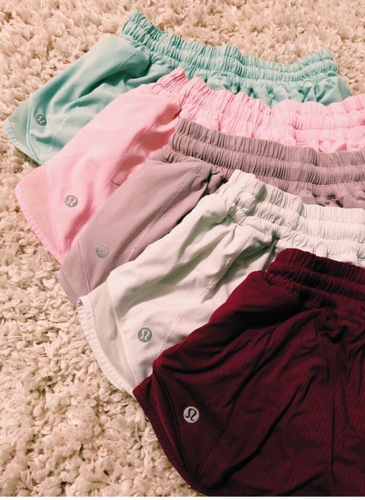 p i n t e r e s t : ✰ casey elizabeth ✰ Surfergirl Style, Teenage Outfits, Lululemon Outfits, Cute Lazy Outfits, Vsco Girl, Lazy Outfits, Lulu Lemon, Lululemon Shorts, Cute Comfy Outfits