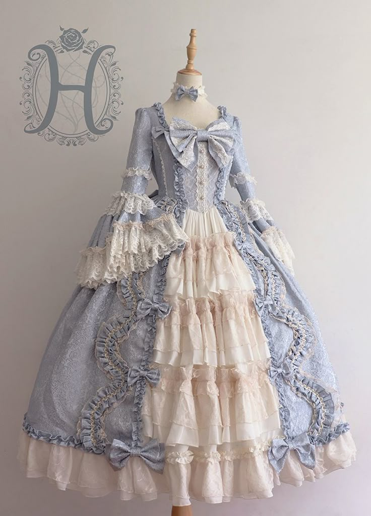 Victorian Dress Gown, Medieval Palace, Gaun Abad Pertengahan, Dress Kawaii, Big Dresses, Op Dress, Old Fashion Dresses, Medieval Dress, Fairytale Dress