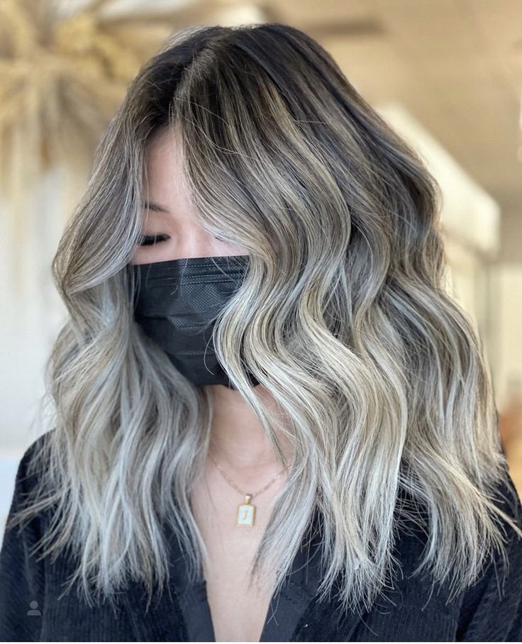 Dark Root Ashy Blonde Balayage, Dark Roots Ash Blonde Hair Balayage Short, Lived In Blonde Balayage On Dark Hair, Black To Ash Blonde, Ashy Platinum Blonde Hair Dark Roots, Icey Blonde Balayage With Dark Roots, Cool Ash Blonde Balayage On Dark Hair, Ash Blonde With Dark Roots, Ashy Blonde Hair Dark Roots