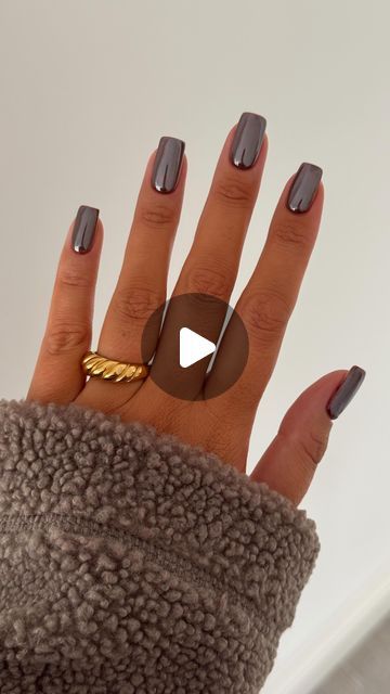 Charlotte Herberts on Instagram: "Chocolate Chrome Nails 🍫🤎

Using all @beetlesgelpolish 

Gel - A111
Chrome- CP017
Top coat 
Cuticle oil 

Check out Beetles Big deals, link in bio
Up to 70% off plus you can use my code ‘FALCHARLOTTE’ for an 10% off 

AD / Paid to Create 

#beetlesgelpolish #dealsboxbeetles #bigdealbeetles #fallnailinspo #chocolatenails #chromenails #autumnnails #fallnails #brownnails #nails #nailsnailsnails #reels" November Nails Ideas Chrome, Beetles Gel Nail Polish Ideas, How To Do Chrome Nails, Chrome Tips Nails, Chrome Nail Tips, Plain Acrylics, Chocolate Chrome Nails, Chrome Nails Fall, Brown Chrome Nails