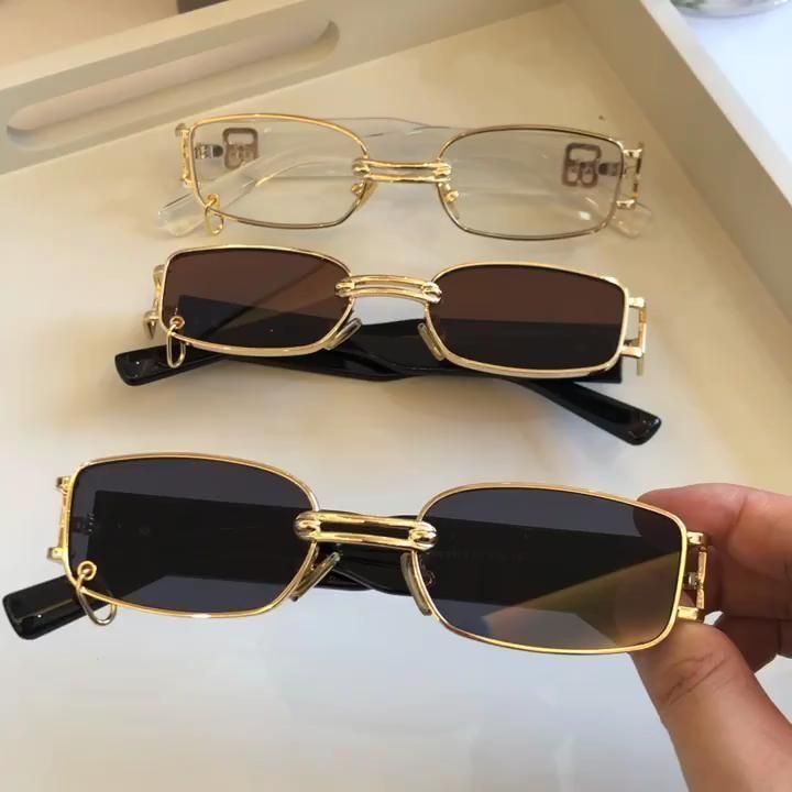 Pretty Sunglasses, Classy Glasses, Celebrity Sunglasses, Funky Glasses, Glasses Trends, Trendy Glasses, Cute Sunglasses, Fashion Eye Glasses, Trigonometry