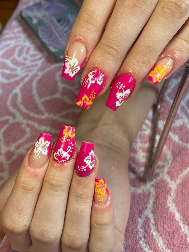 Hibiscus Toenail Designs, Hello Kitty Hibiscus Nails, 2000s Hibiscus Nails, Pink And Orange Hibiscus Nails, Aloha Nails Hawaiian Flowers, Hawaii Toe Nails, Pink Hawaiian Flower Nails, Hawaii Themed Nails, Hisbusic Flower Nails