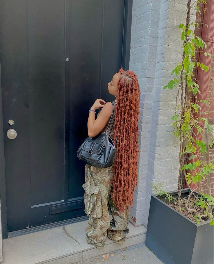 Extended Butterfly Locs, Ginger Butterfly Locs, Butterfly Locs Hairstyles, Butterfly Locks, Ginger Hair Dyed, Soft Locs, Butterfly Locs, Ginger Hair Color, Faux Locs Hairstyles