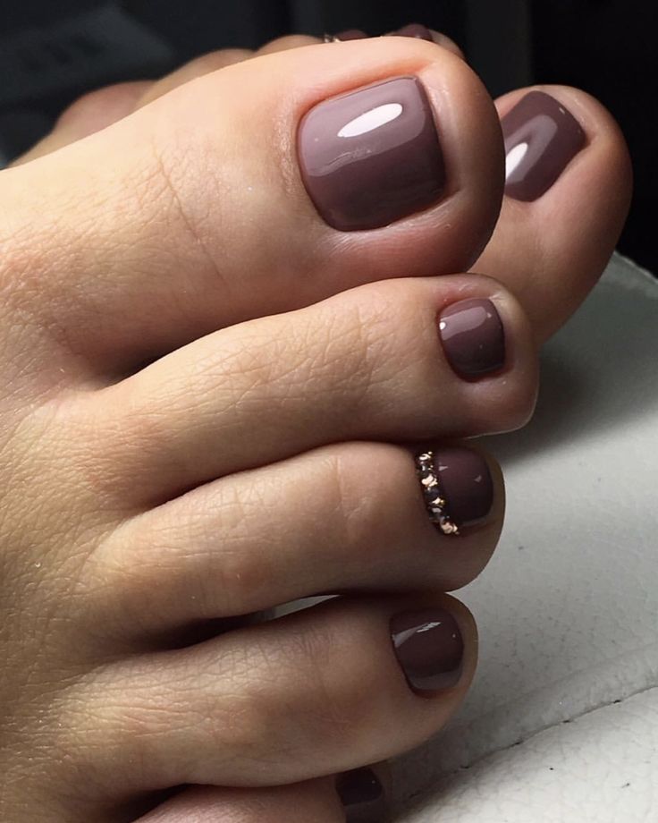 Toenail Ideas, Best Toe Nail Color, Fall Toe Nails, Fall Pedicure, Pedicure Ideas, Pedicure Colors, Gel Toe Nails, Toe Nail Color, Pretty Toe Nails