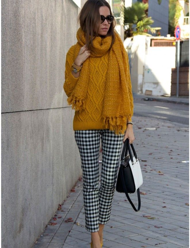 Houndstooth Pants Outfit, Mustard Pants Outfit, Checkered Pants Outfit, Houndstooth Outfit, Plaid Pants Outfit, Mustard Pants, Look Office, Houndstooth Pants, Spring Work Outfits